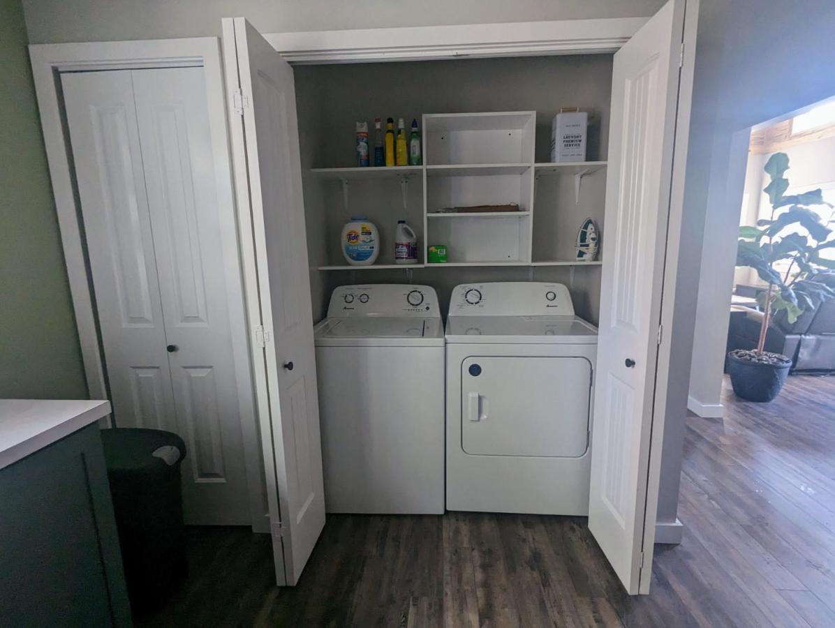 פיינטופ-לייקסייד Hillside Hangout 3Bd/2Ba, Elevated Deck Sunsets מראה חיצוני תמונה