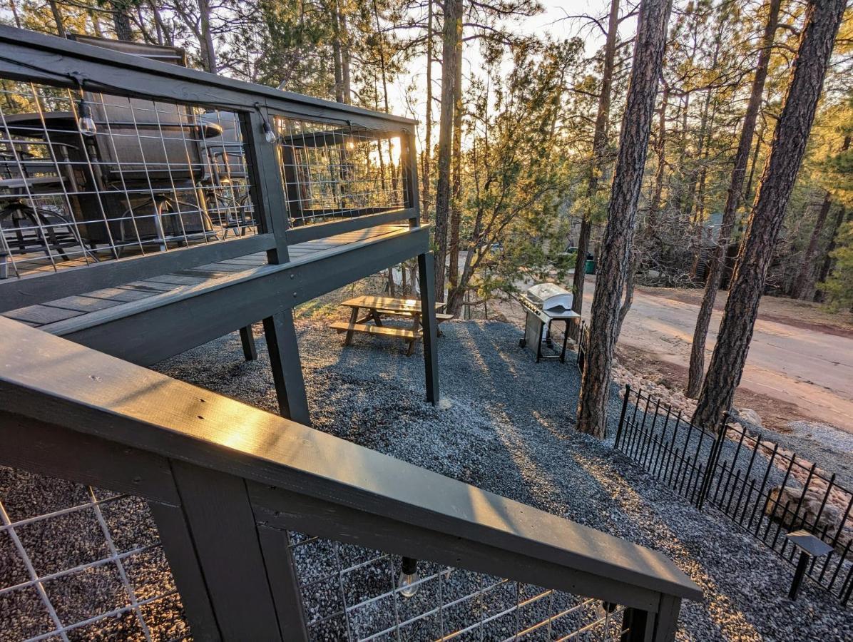 פיינטופ-לייקסייד Hillside Hangout 3Bd/2Ba, Elevated Deck Sunsets מראה חיצוני תמונה