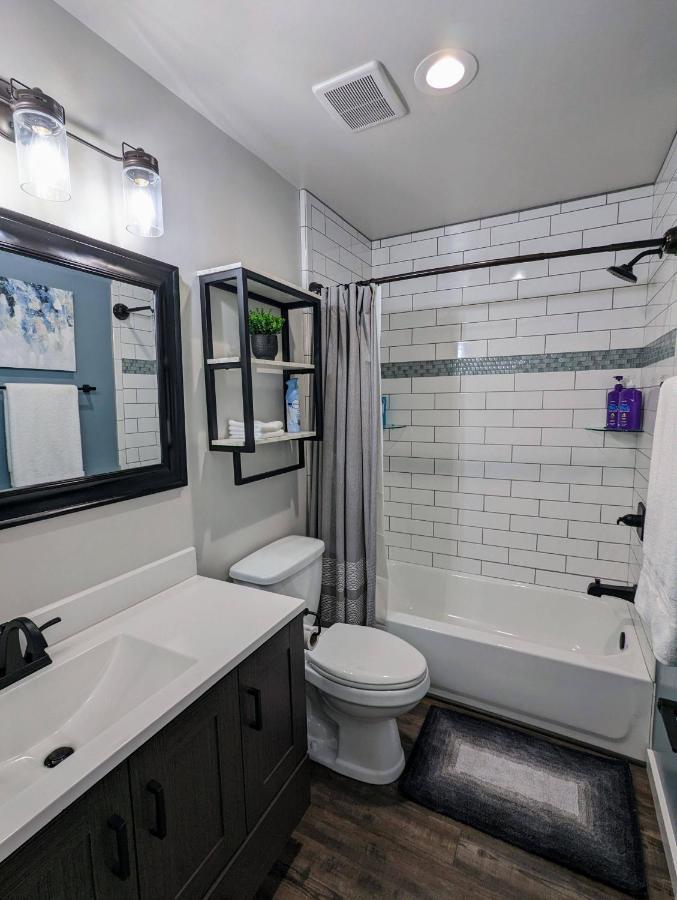 פיינטופ-לייקסייד Hillside Hangout 3Bd/2Ba, Elevated Deck Sunsets מראה חיצוני תמונה